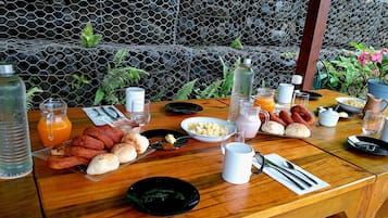 Desayuno continental incluido todos los días