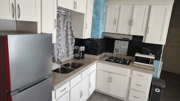 Mikroaaltouuni, liesi