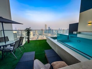 Indoor pool, outdoor pool