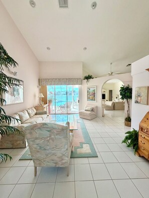 Interior - MILLION DOLLAR VIEWS; 4bed 3b lakefront Pool house- Old World Charm in Naples FL (Naples)