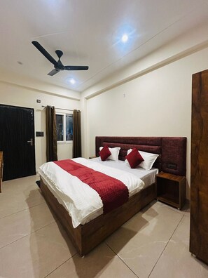 WiFi, bed sheets