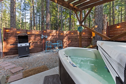 Bluebell: Private nook among the pines near Mt Rainier