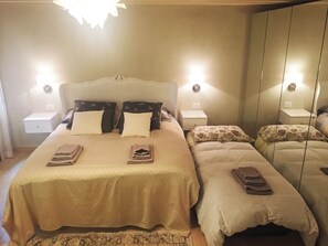 2 室のベッドルーム、WiFi、ベッドシーツ