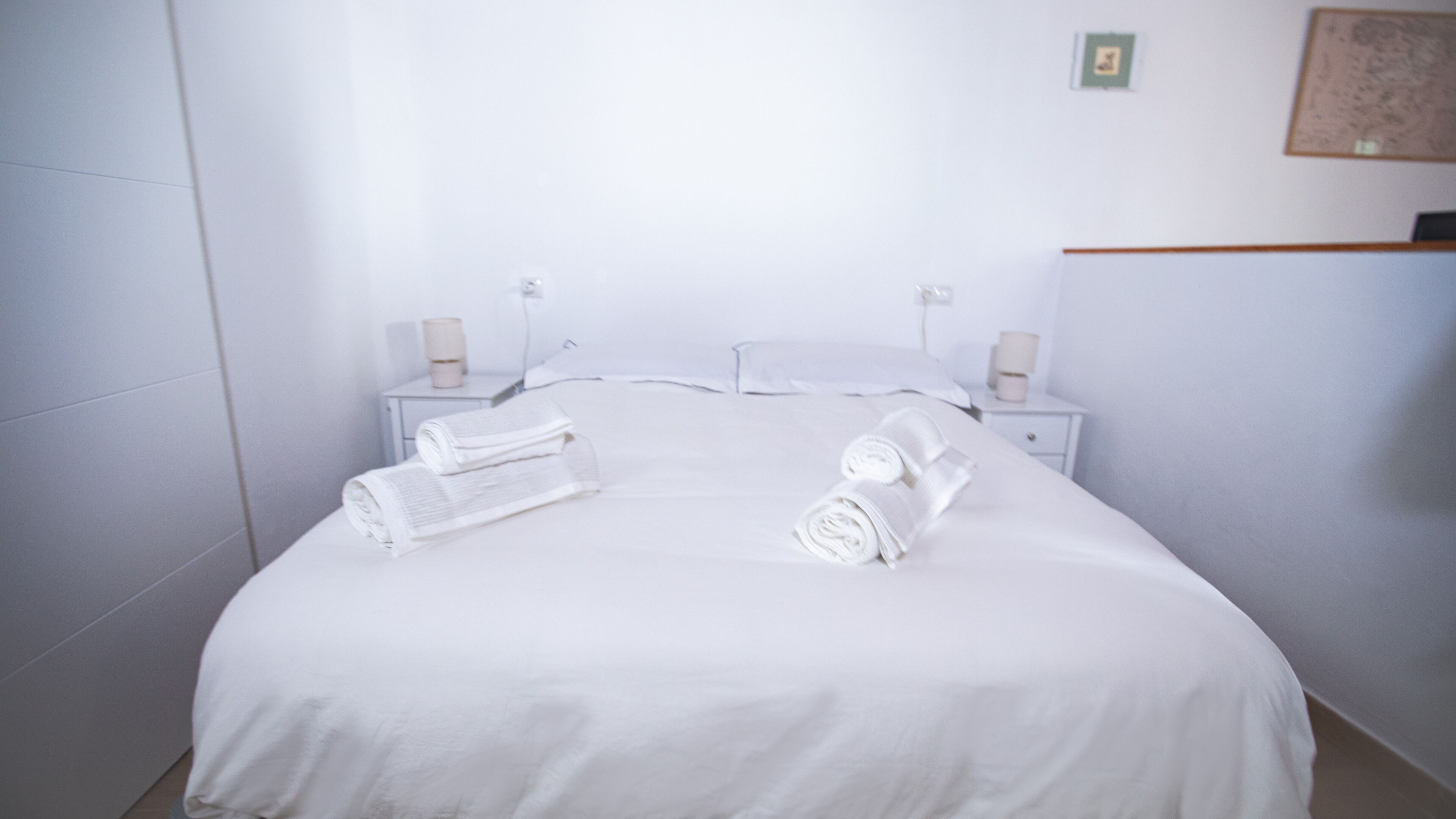 Iron/ironing board, travel cot, free WiFi, bed sheets