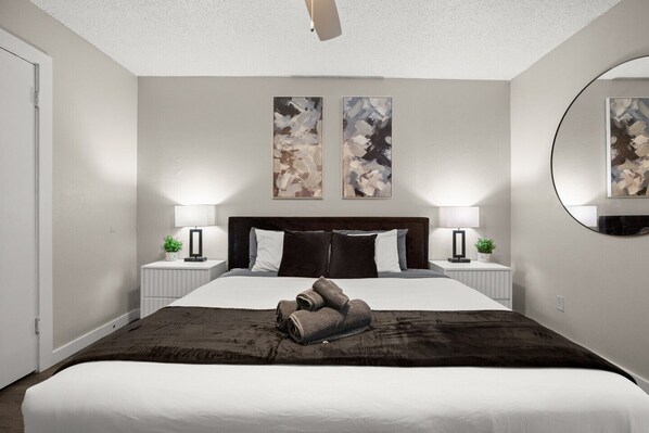 Iron/ironing board, WiFi, bed sheets