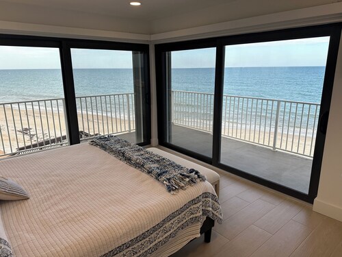 Panoramic Oceanfront Views from Every Room! Peaceful 2-bedroom Vero Beach condo