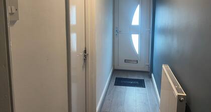 MBA COZY 2, A BEAUTIFUL 4 BEDROOM HOUSE WITH 3 TOILETS ANS DHWER ROOM