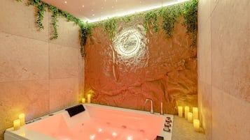 Bañera de hidromasaje, toallas