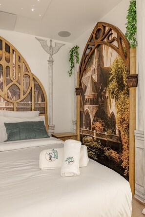 Free WiFi, bed sheets
