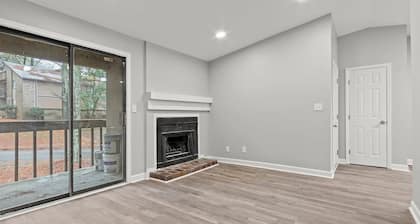 Spacious and Fully Renovated 2 BR, 1 RR