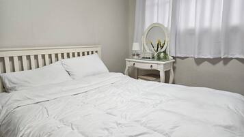 2 bedrooms, WiFi, bed sheets