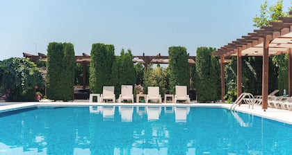 EMERALD Hotel