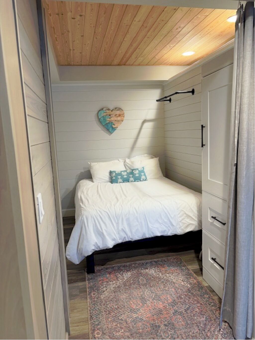 3 間睡房、Wi-Fi、床單