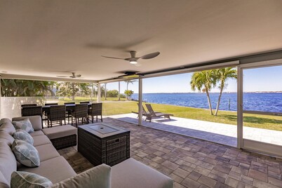Waterfront Luxury Retreat with Stunning River Views + Epic Sunsets!