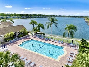 Pool - Relaxing Modern 4BR Family Oasis in Napes- 10 Min to Beach & Downtown Fun (Naples)