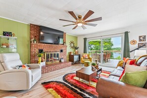 スマートテレビ