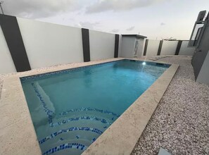Udendørs pool