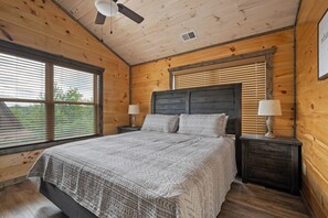 3 bedrooms, iron/ironing board, free WiFi, bed sheets - Family-Friendly Cabin • HotTub, Games,Views & Dogs (Sevierville)