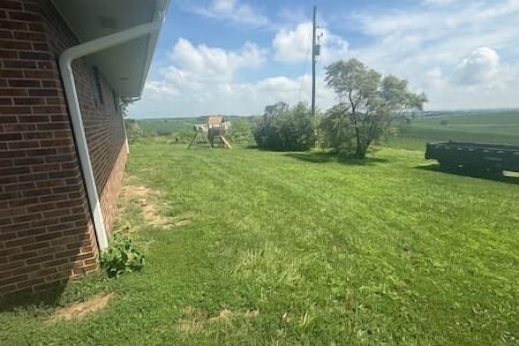 المنطقة المحيطة بالمنشأة