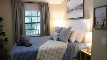 2 habitaciones, tabla de planchar con plancha y cuna de viaje