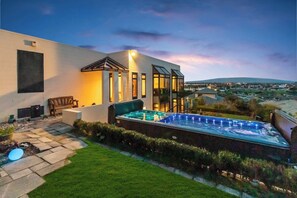 Terrace/patio - Beauty with Panoramic Views of Mount Pirongia (Te Awamutu)