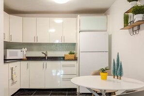Microwave, oven
