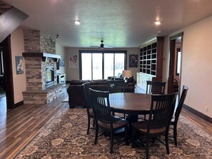 Unclassified image, 2 of 40, button