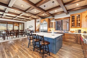 Fridge, microwave, oven, stovetop - Luxury 5BR Lodge in Star Valley, Views +Trailer Space Near Jackson Hole (Smoot)