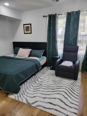 Bügeleisen/Bügelbrett, WLAN, Bettwäsche