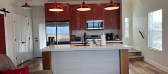 Luxury Red Barn at Stoney Farms NO CHOREs