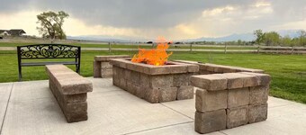 Luxury Red Barn at Stoney Farms NO CHOREs