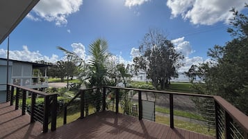 Comfort Townhome | Terrace/patio