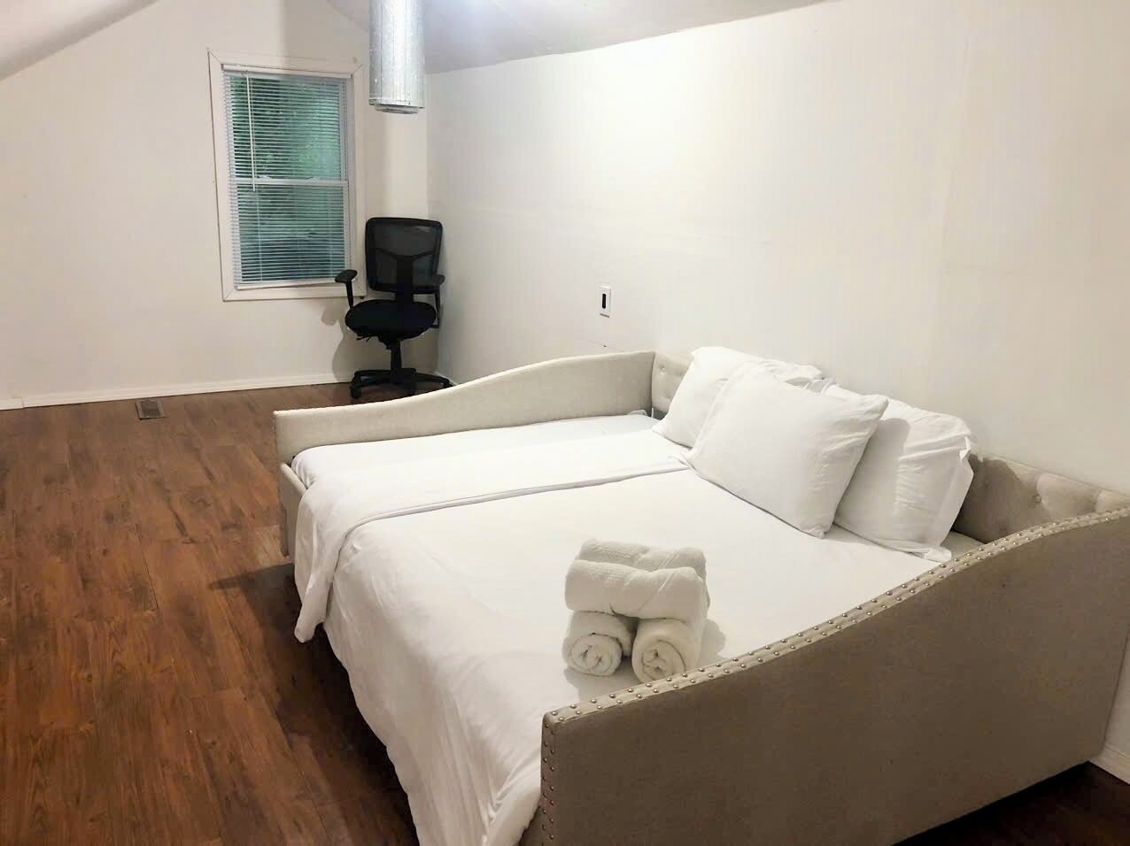 3 habitaciones, tabla de planchar con plancha y wifi gratis 