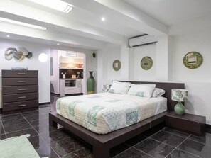 1 quarto, ferros/tábuas de passar roupa, Wi-Fi, roupa de cama