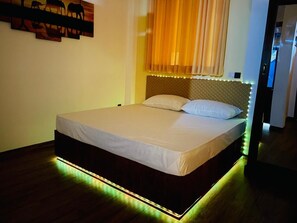 1 bedroom, free WiFi, bed sheets