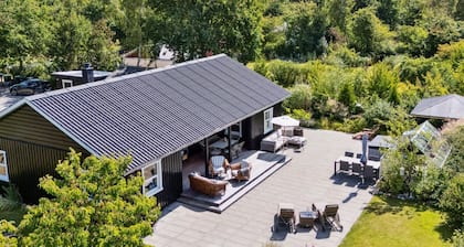 "Botwith" - 125m from the sea by Interhome