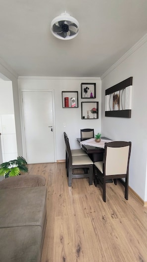 Unclassified image, 4 of 12, button - Apartment with a great location in São José dos Campos, feel at home. (São José dos Campos)