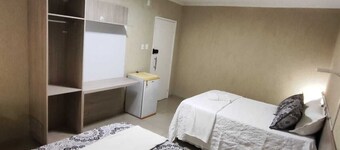 RiverSide Flat 102 – Settle in with charm near the waterfront