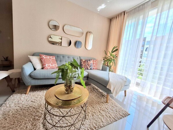 Smart TV, books - 3-bedroom apartment in fantastic Piura with swimming pool, fitness room, WiFi (Piura)