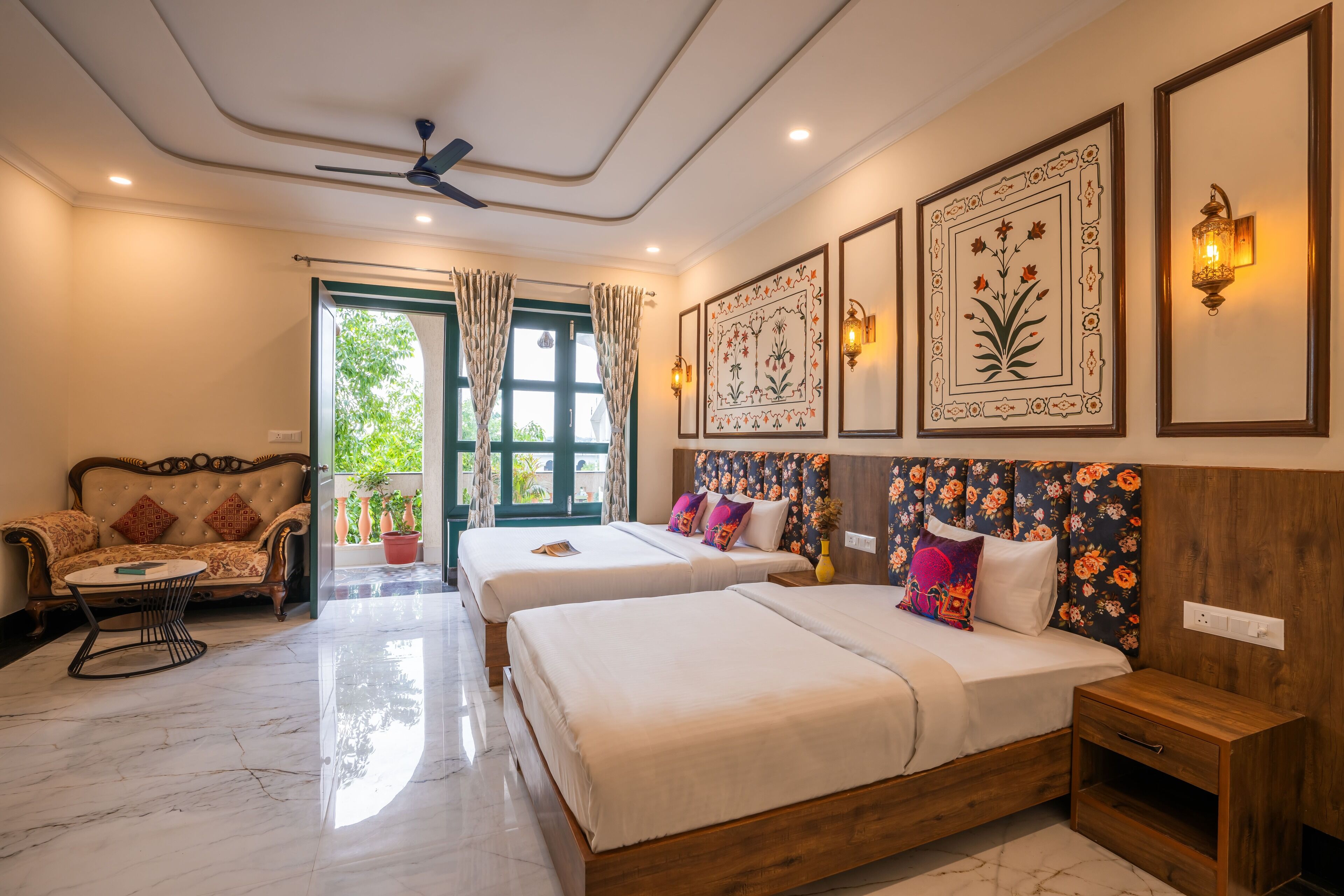 Deluxe Triple Room (with balcony) | Iron/ironing board, free WiFi