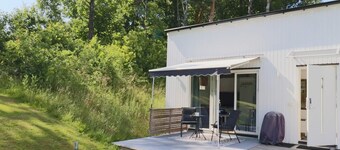 被大自然环绕的迷人小屋