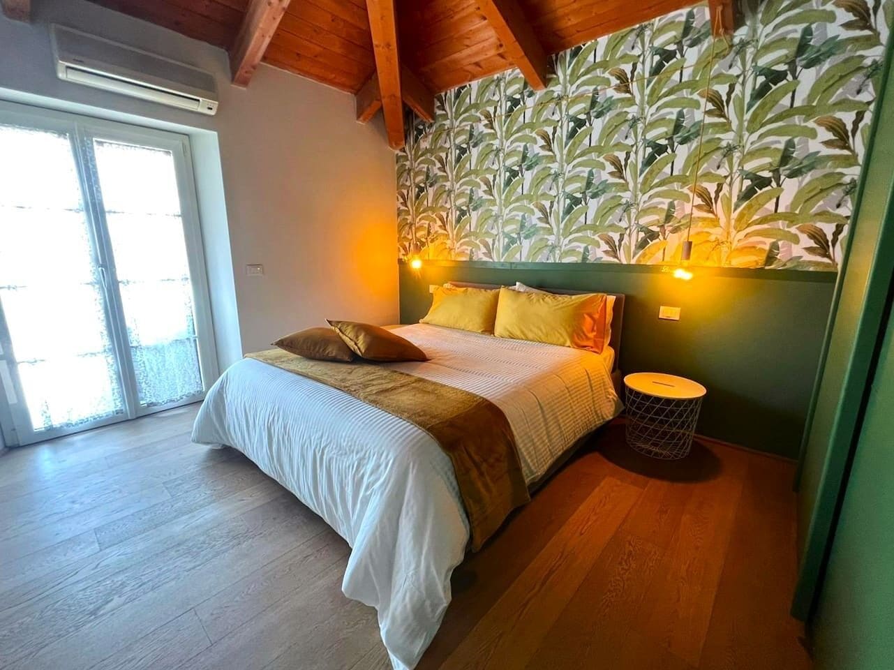 1 chambre, fer et planche à repasser, lit parapluie, Wi-Fi