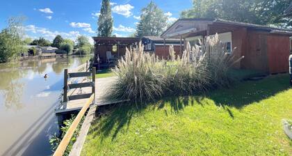 Gemütliches Ferienhaus am Wasser