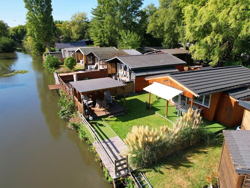 Cosy holiday home by the water