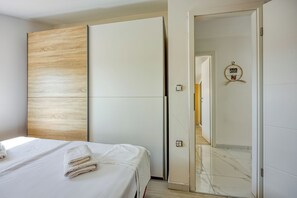 Familie huis, 2 slaapkamers, 2 badkamers (Cozy Holiday Home With Pool) | 2 slaapkamers, gratis wifi, beddengoed