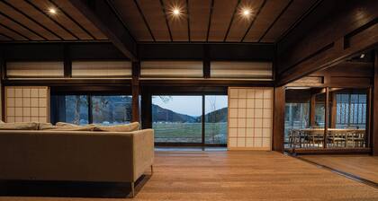 Spend a relaxing time with your loved one in a 120-year-old farmhouse. Enjoy the lovely satoyama time watching the ears of rice swaying in the wind, listening to birds singing, and looking up at the starry sky!
