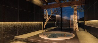 Spend a relaxing time with your loved one in a 120-year-old farmhouse. Enjoy the lovely satoyama time watching the ears of rice swaying in the wind, listening to birds singing, and looking up at the starry sky!