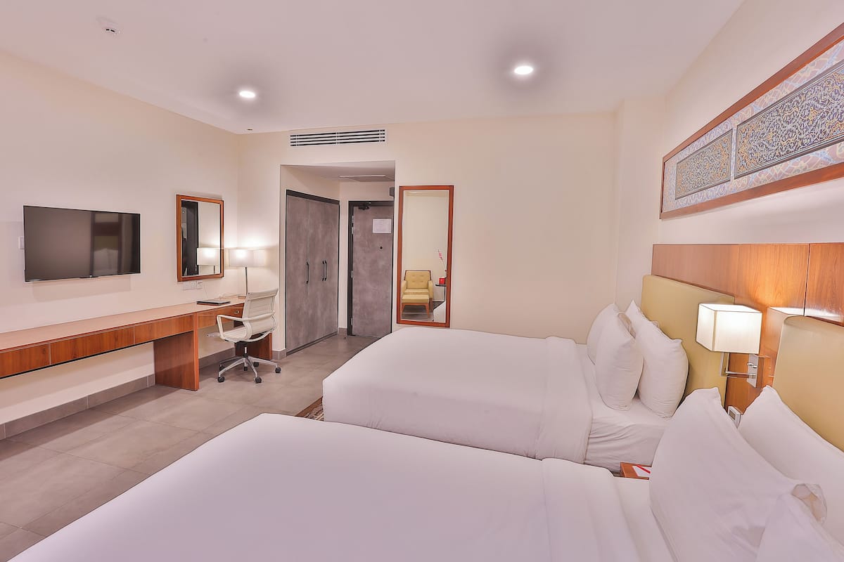 Executive Single Room | Desk, iron/ironing board, free WiFi