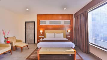 Premier Double or Twin Room | Desk, iron/ironing board, free WiFi