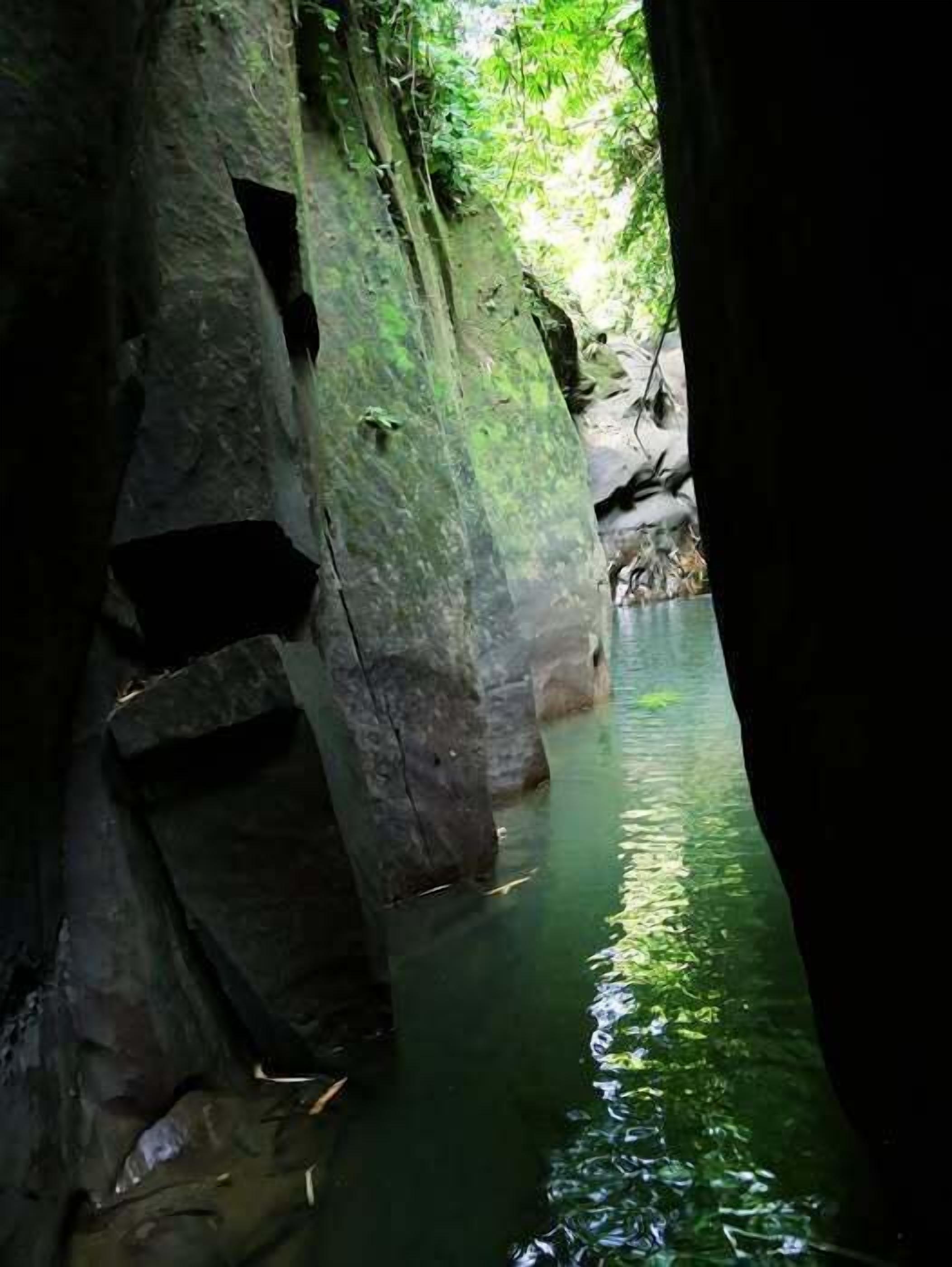 Pemandangan danau